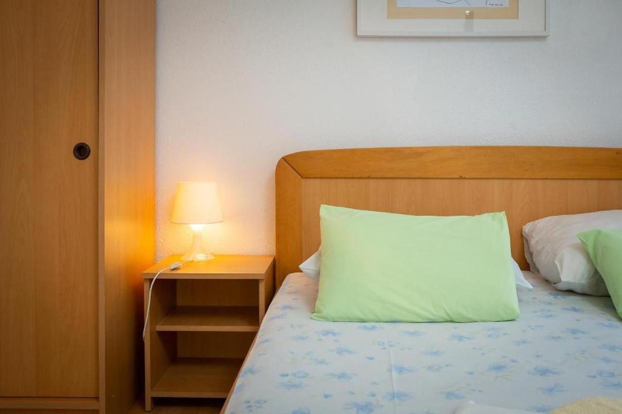 Apartments Roza أوميس المظهر الخارجي الصورة