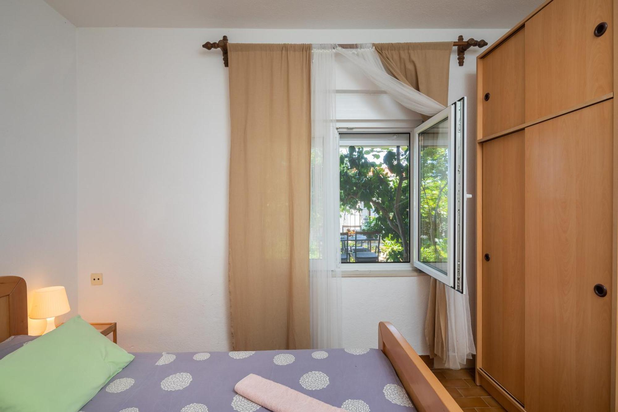 Apartments Roza أوميس المظهر الخارجي الصورة