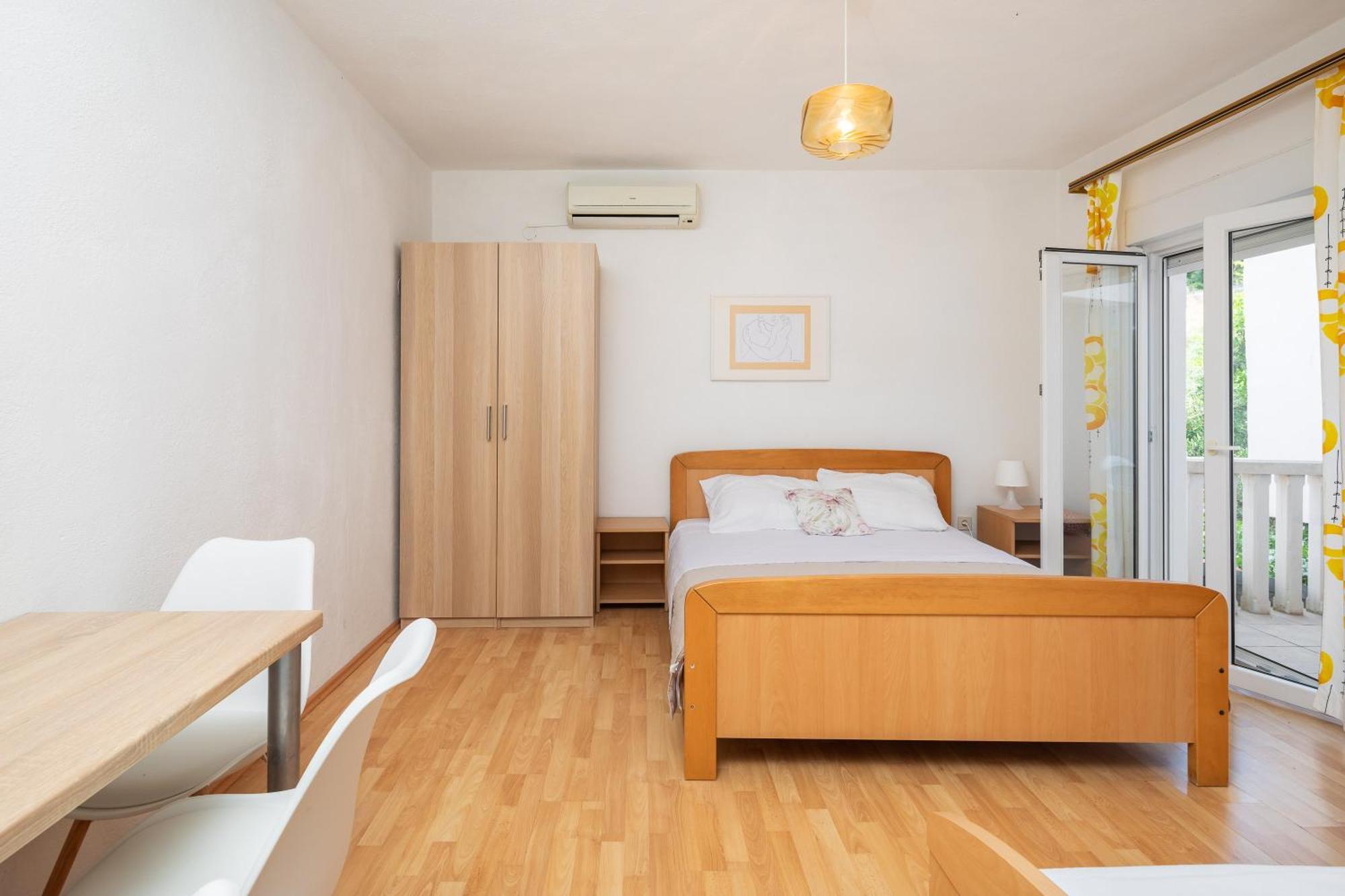 Apartments Roza أوميس المظهر الخارجي الصورة